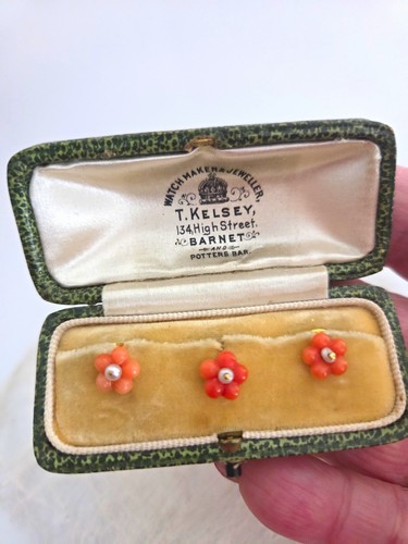 Antique coral pearl - antique, coral,
